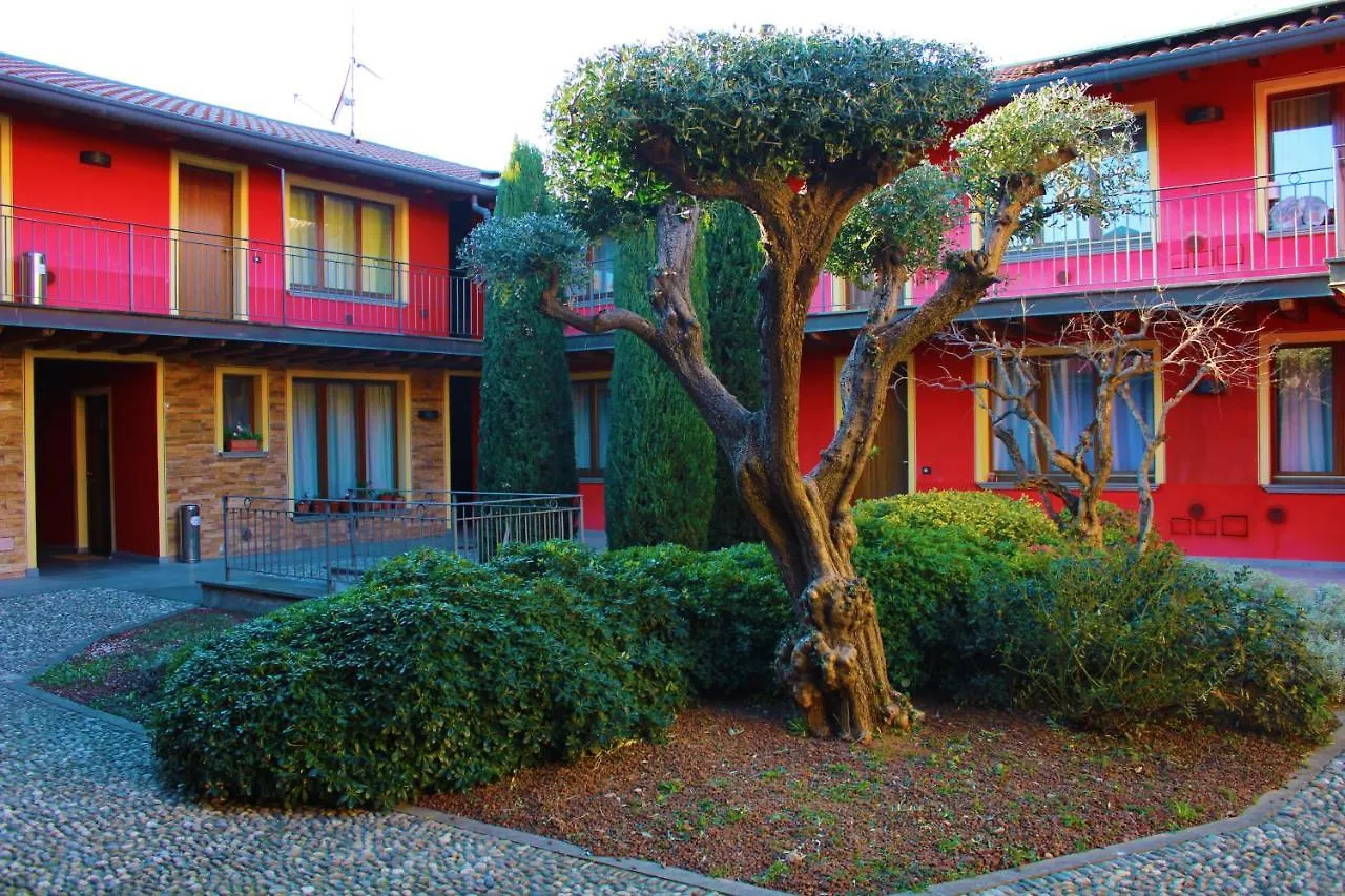 Bergamo Easy Airport Sleep&Fly Parking Apartment