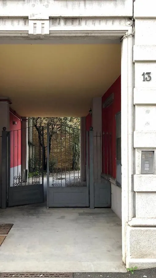 Bergamo Easy Airport Sleep&Fly Parking Apartment